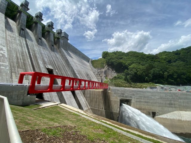 八ッ場ダムと草津温泉