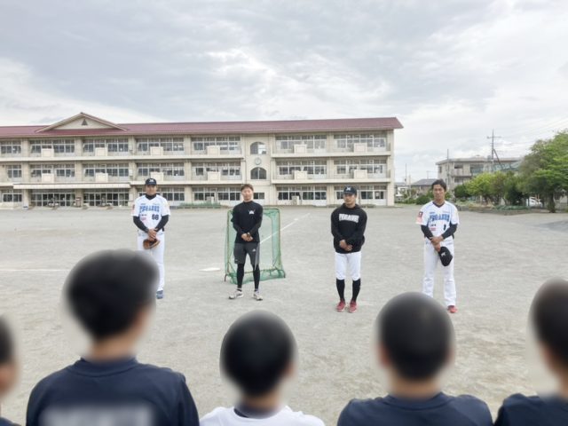 子供たちへプロ選手が野球指導 / 群馬ダイヤモンドペガサス