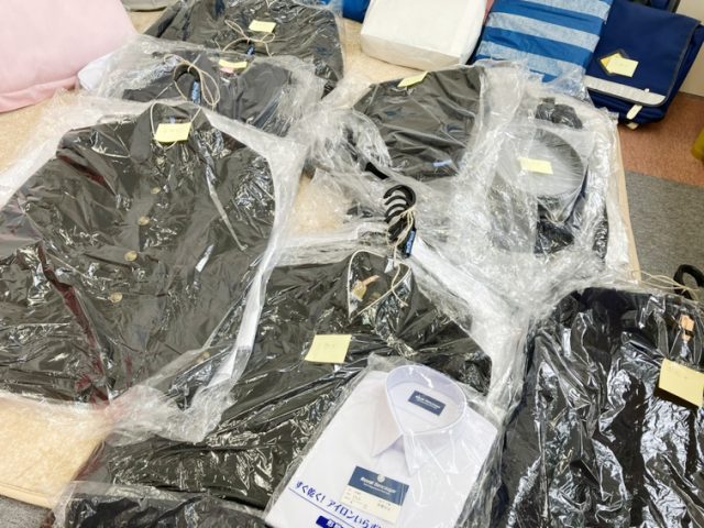 『制服バンク』準備レポート