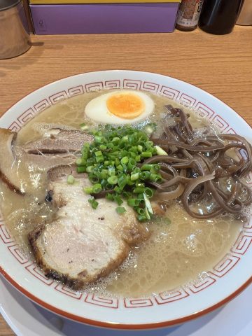 賃貸スタッフおすすめ♪本格豚骨ラーメン店
