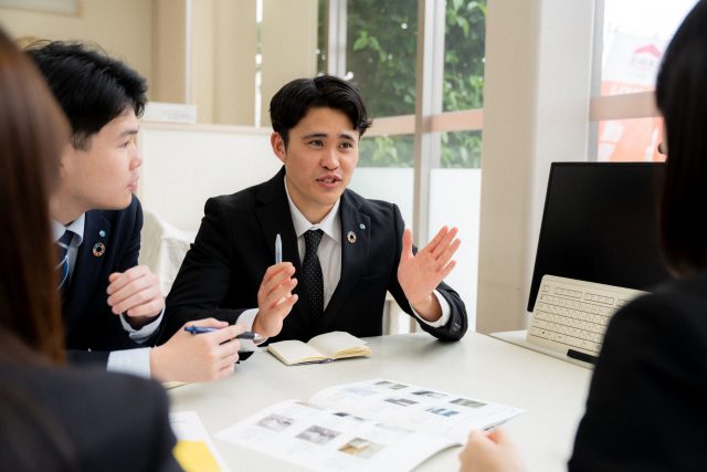新入社員の同行研修