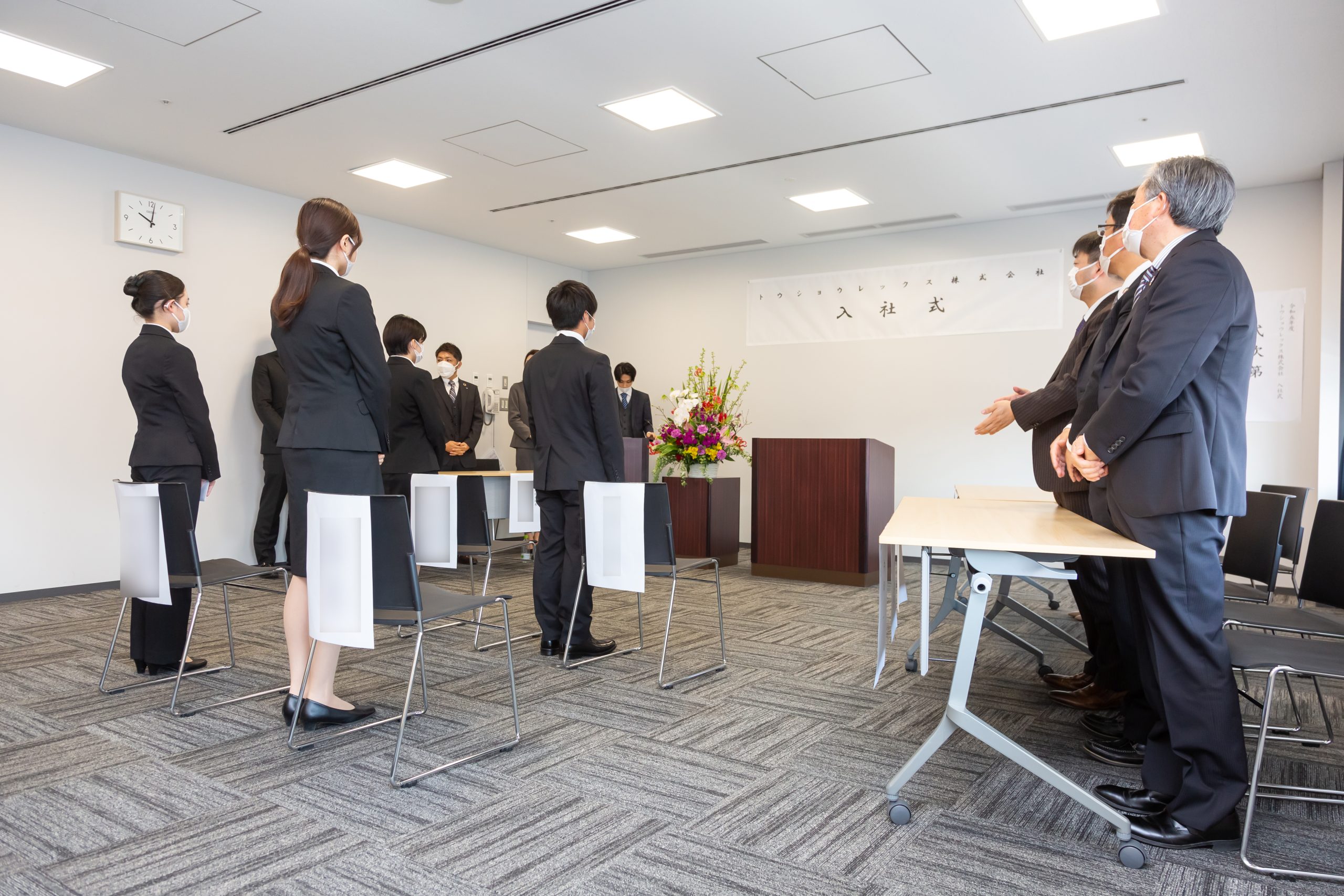 web入社式 ユニーク _ 入社式会場の飾りつけ 事例 – PDXMIV